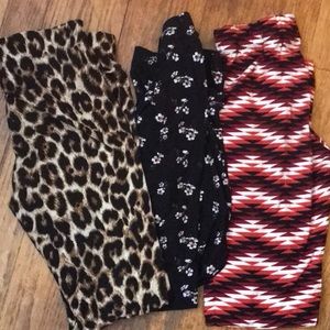 Rue 21 patterned legging bundle